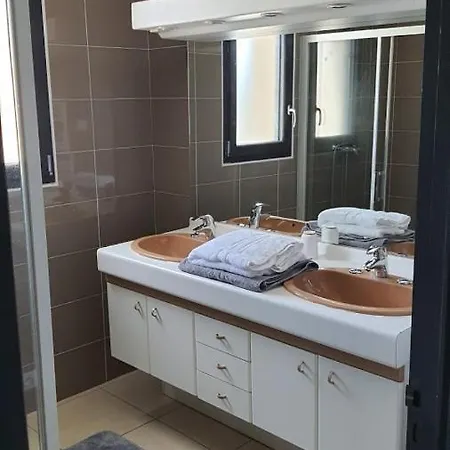Appartement Tout Confort Au Milieu De La Margeride Châteauneuf-de-Randon Buitenkant foto