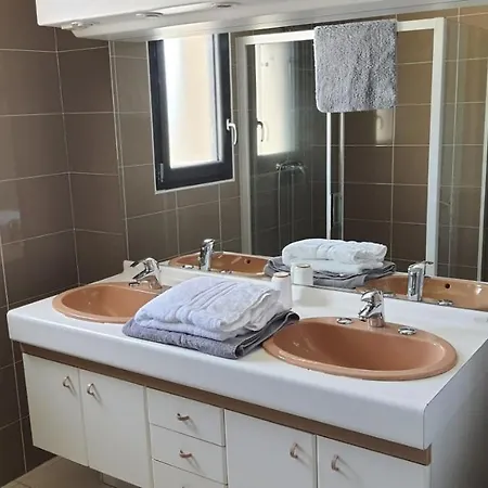 Appartement Tout Confort Au Milieu De La Margeride Châteauneuf-de-Randon Buitenkant foto
